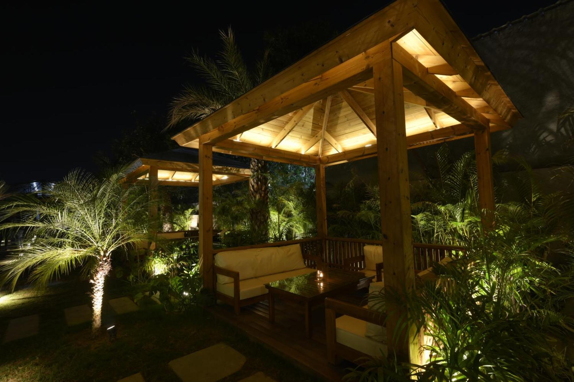 Vintclub Resort Лакнау Екстериор снимка