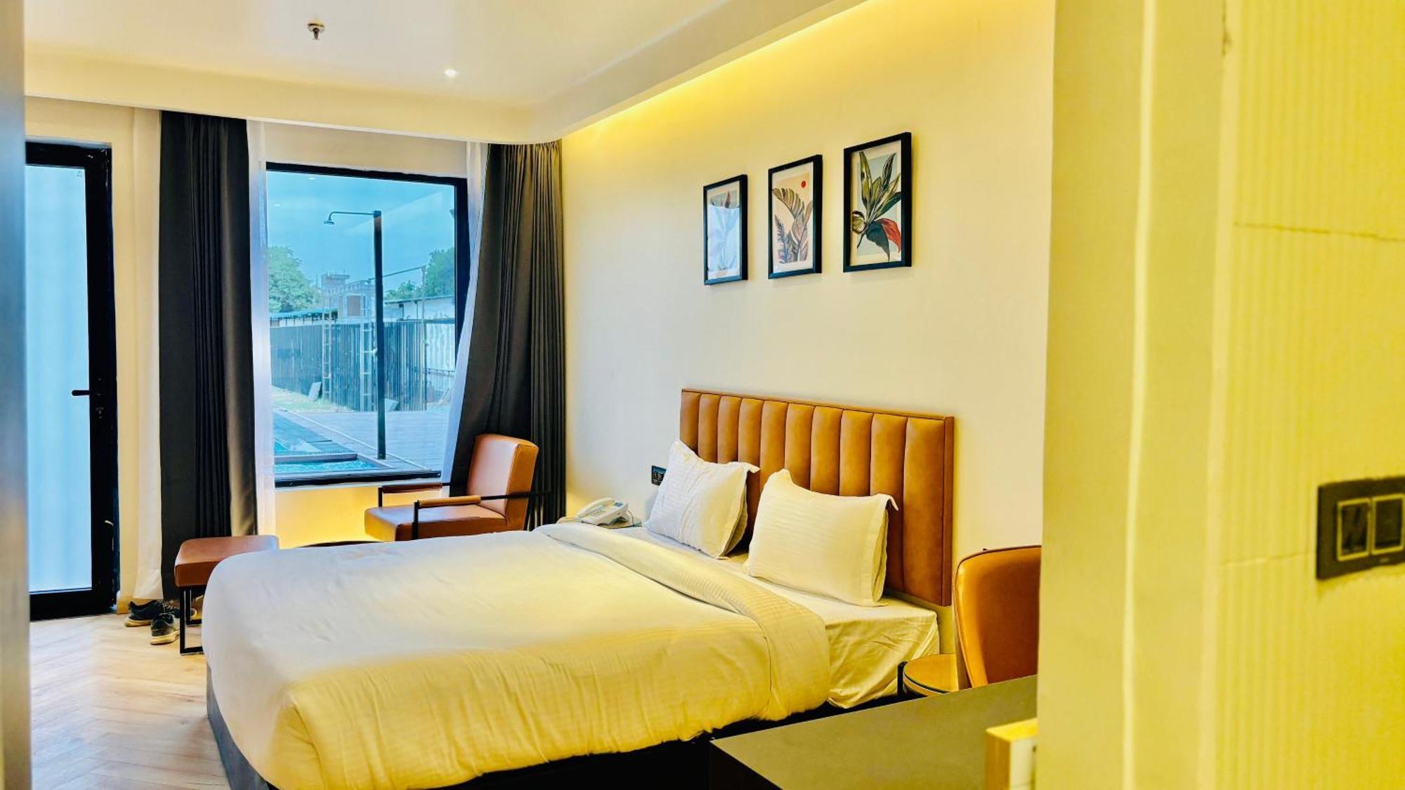 Vintclub Resort Лакнау Екстериор снимка