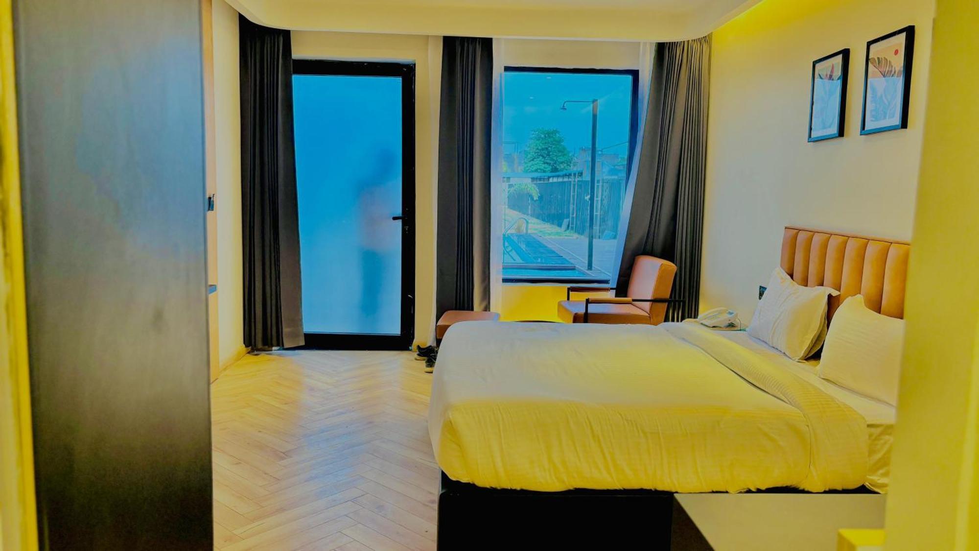 Vintclub Resort Лакнау Екстериор снимка