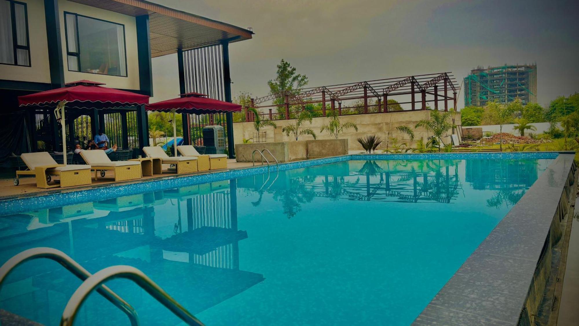 Vintclub Resort Лакнау Екстериор снимка