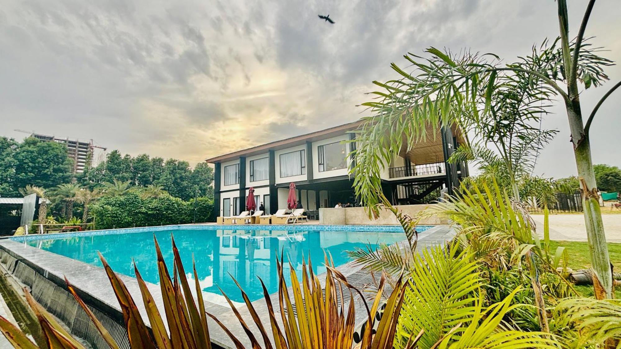 Vintclub Resort Лакнау Екстериор снимка