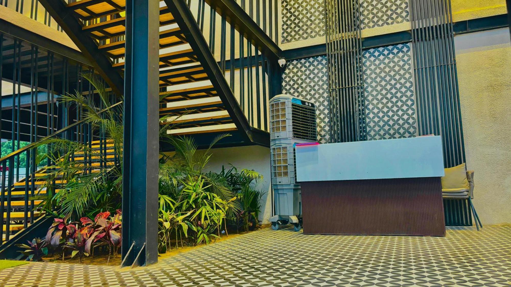 Vintclub Resort Лакнау Екстериор снимка