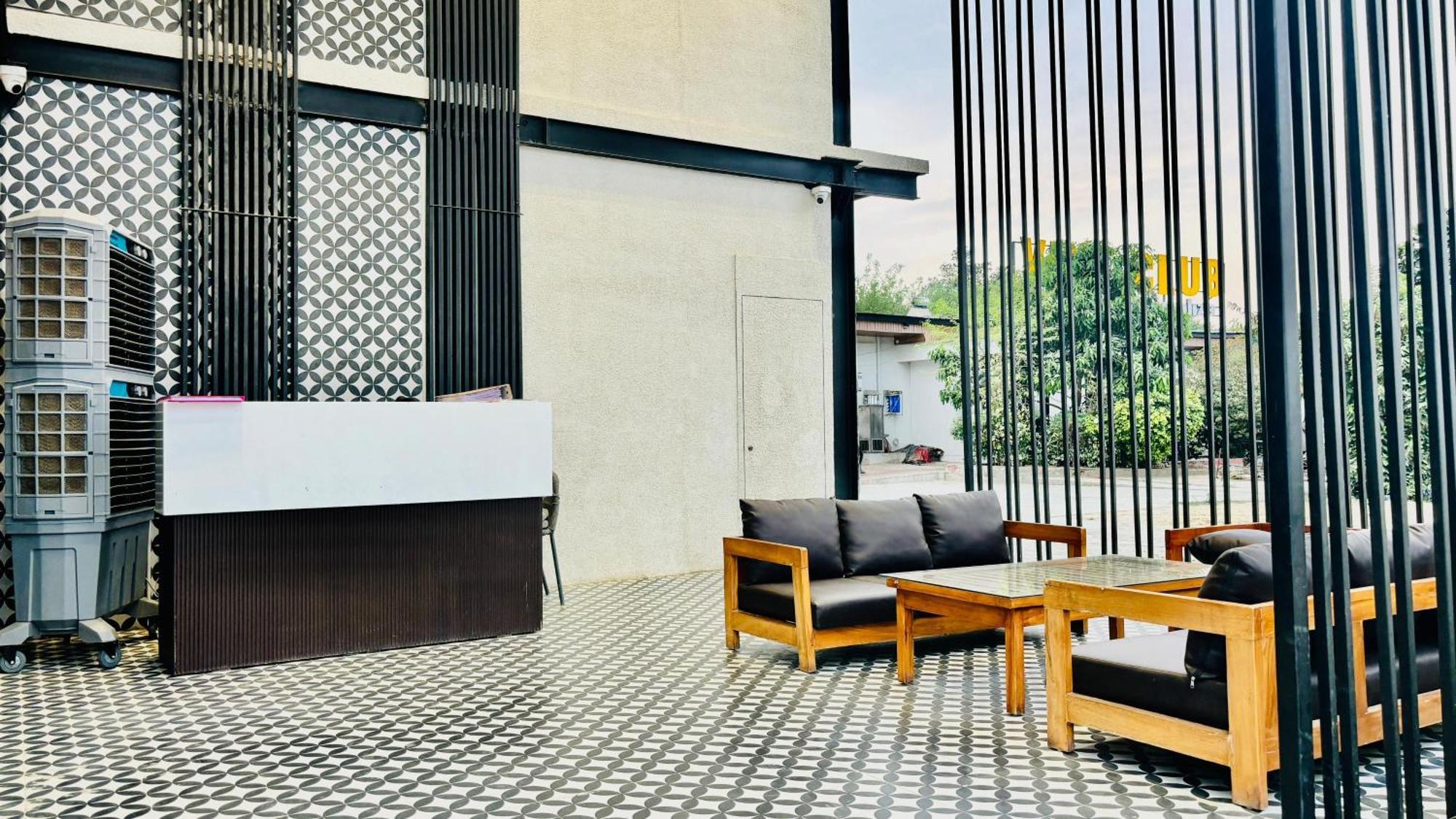 Vintclub Resort Лакнау Екстериор снимка